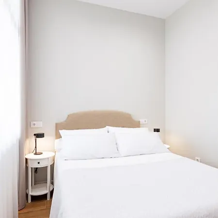 Apartamento Poniente Playa Avg Gijón