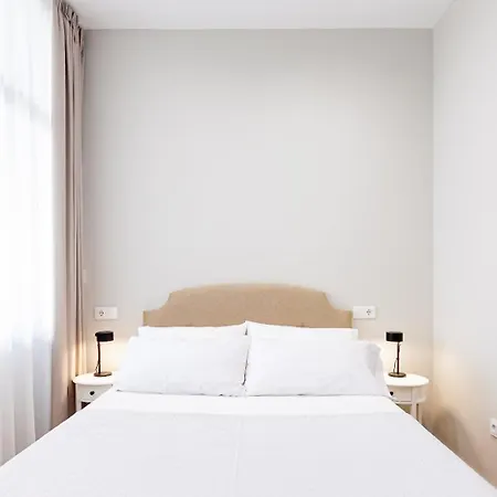 Poniente Playa Avg Apartamento